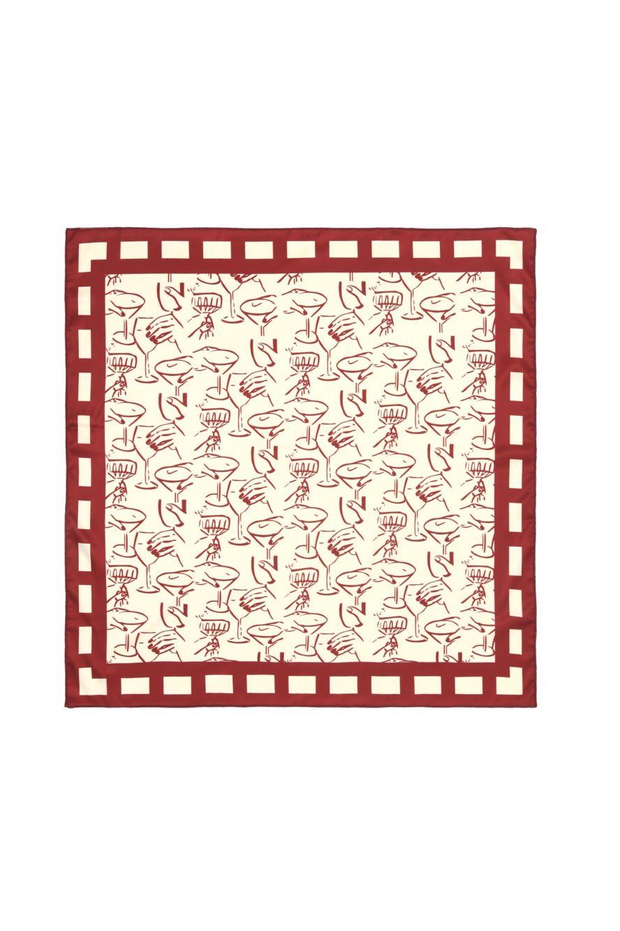 Pañuelo Olivia – accesorio versátil de seda color roo y crudo Clubmatte vista frontal