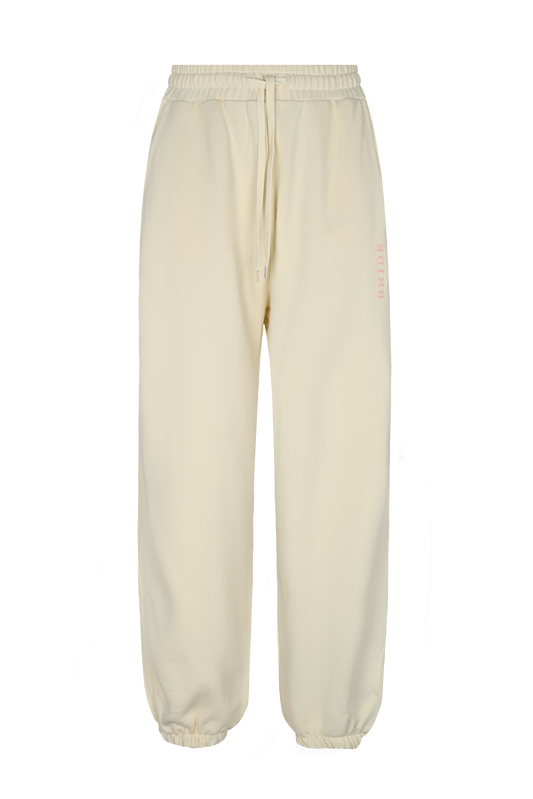 Pantalón Sally jogger color crudo  con bolsillos y cinta para ajuste Clubmatte